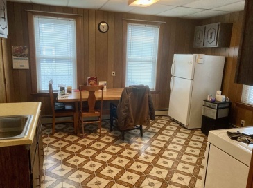 18 Rossmore St, Somerville, Massachusetts, 2 Bedrooms Bedrooms, 4 Rooms Rooms,1 BathroomBathrooms,Residential Lease,For Rent,Rossmore St,73340982