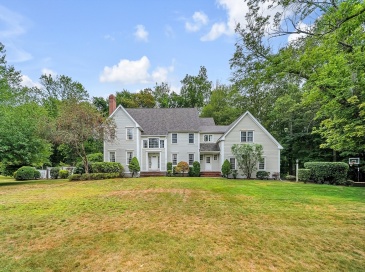 51 Bogle, Weston, Massachusetts, 5 Bedrooms Bedrooms, 10 Rooms Rooms,4.5 BathroomsBathrooms,Residential Lease,For Rent,Bogle,73423671