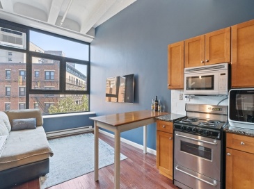 12 Stoneholm St, Boston, Massachusetts, 1 Bedroom Bedrooms, 3 Rooms Rooms,1 BathroomBathrooms,Residential Lease,For Rent,Stoneholm St,73416149
