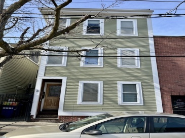 8 Bremen Street, Boston, Massachusetts, 1 Bedroom Bedrooms, 3 Rooms Rooms,1 BathroomBathrooms,Residential Lease,For Rent,Bremen Street,73410322