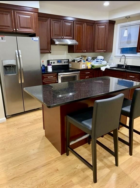 75 Germain, Quincy, Massachusetts, 2 Bedrooms Bedrooms, 5 Rooms Rooms,1 BathroomBathrooms,Residential Lease,For Rent,Germain,73390925