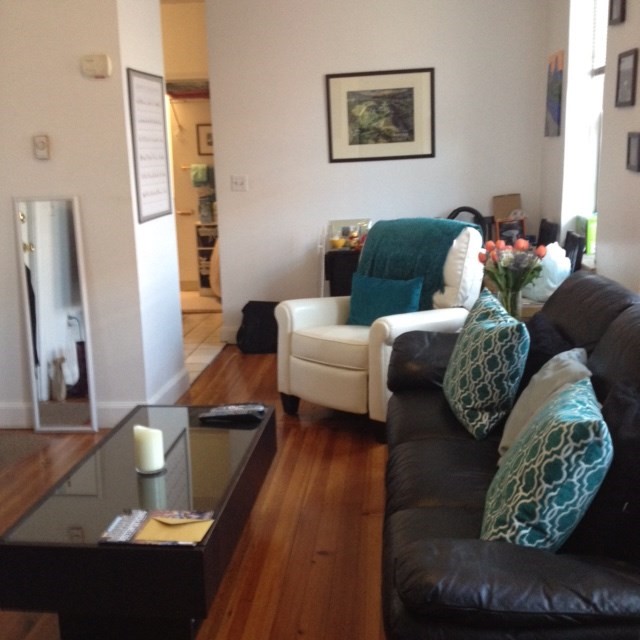 11 Phillips, Boston, Massachusetts, 2 Bedrooms Bedrooms, 3 Rooms Rooms,1 BathroomBathrooms,Residential Lease,For Rent,Phillips,73350695