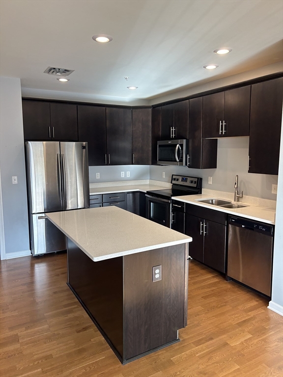 110 Trotter Rd, Weymouth, Massachusetts, 2 Bedrooms Bedrooms, 5 Rooms Rooms,2 BathroomsBathrooms,Residential Lease,For Rent,Trotter Rd,73393250