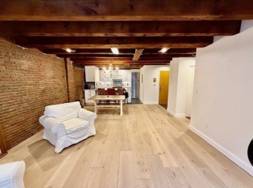 120 Commercial St, Boston, Massachusetts, 2 Bedrooms Bedrooms, 4 Rooms Rooms,1 BathroomBathrooms,Residential Lease,For Rent,Commercial St,73409936