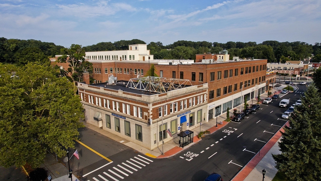 10 Central St, West Springfield, Massachusetts, ,Commercial Lease,For Rent,Central St,73424586