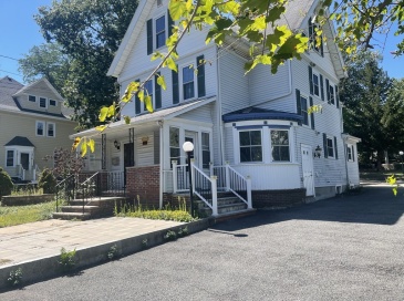 153 Walnut St., Newton, Massachusetts, 4 Bedrooms Bedrooms, 8 Rooms Rooms,3 BathroomsBathrooms,Residential Lease,For Rent,Walnut St.,73424513