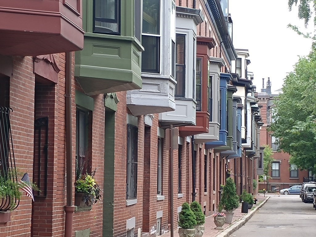 23 Dartmouth Place, Boston, Massachusetts, 1 Bedroom Bedrooms, 2 Rooms Rooms,1 BathroomBathrooms,Residential Lease,For Rent,Dartmouth Place,73425088