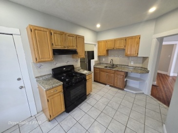 20 Maywood St, Boston, Massachusetts, 3 Bedrooms Bedrooms, 5 Rooms Rooms,1 BathroomBathrooms,Residential Lease,For Rent,Maywood St,73424650