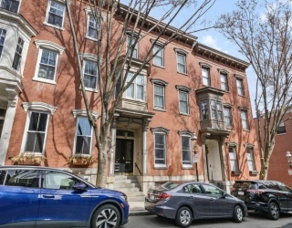 43 Chestnut Street, Boston, Massachusetts, 3 Bedrooms Bedrooms, 10 Rooms Rooms,3.5 BathroomsBathrooms,Residential Income,For Sale,Chestnut Street,73362444