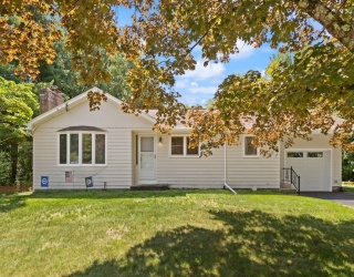 507 Tremont St, Rehoboth, Massachusetts, 3 Bedrooms Bedrooms, 6 Rooms Rooms,2.5 BathroomsBathrooms,Residential,For Sale,Tremont St,73406173