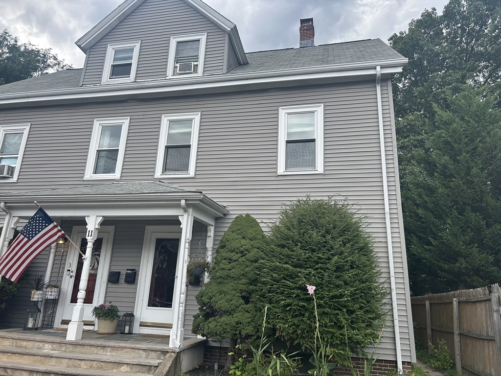11 Ladd St, Watertown, Massachusetts, 1 Bedroom Bedrooms, 3 Rooms Rooms,1 BathroomBathrooms,Residential Lease,For Rent,Ladd St,73425336