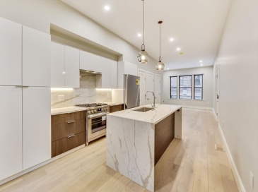 14 N Bennet St, Boston, Massachusetts, 2 Bedrooms Bedrooms, 5 Rooms Rooms,2.5 BathroomsBathrooms,Residential,For Sale,N Bennet St,73425557