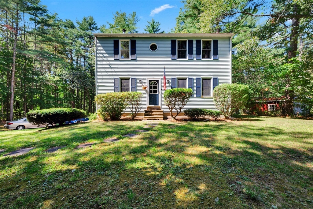 73 New Boston Rd, Sturbridge, Massachusetts, 4 Bedrooms Bedrooms, 8 Rooms Rooms,1.5 BathroomsBathrooms,Residential,For Sale,New Boston Rd,73425326