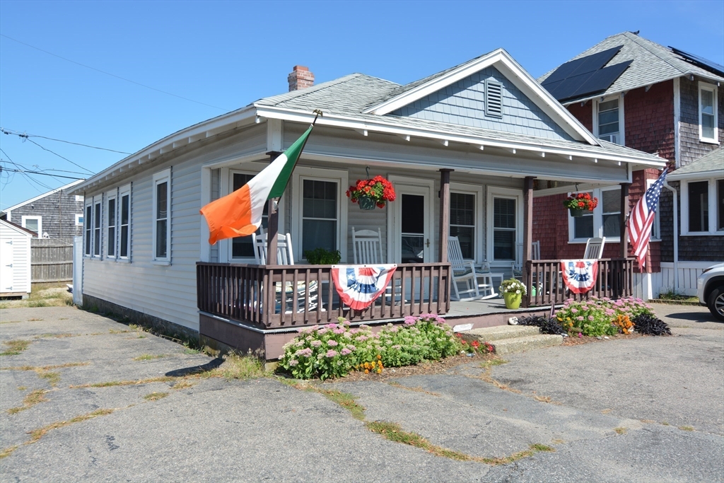 36 12th Rd, Marshfield, Massachusetts, 2 Bedrooms Bedrooms, 5 Rooms Rooms,1 BathroomBathrooms,Residential Lease,For Rent,12th Rd,73426081