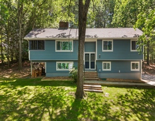 4 Castle Hill Rd, Windham, New Hampshire, 3 Bedrooms Bedrooms, 7 Rooms Rooms,3 BathroomsBathrooms,Residential,For Sale,Castle Hill Rd,73399208