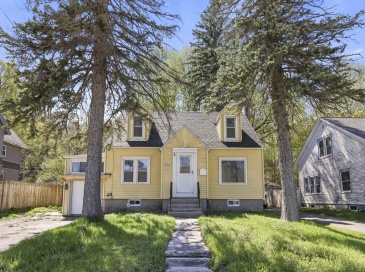 246 1/2 Columbia St., Adams, Massachusetts, 4 Bedrooms Bedrooms, 8 Rooms Rooms,2 BathroomsBathrooms,Residential,For Sale,Columbia St.,73329860