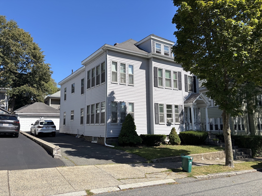 25 Lafayette Place, Salem, Massachusetts, 3 Bedrooms Bedrooms, 7 Rooms Rooms,1 BathroomBathrooms,Residential Lease,For Rent,Lafayette Place,73426236