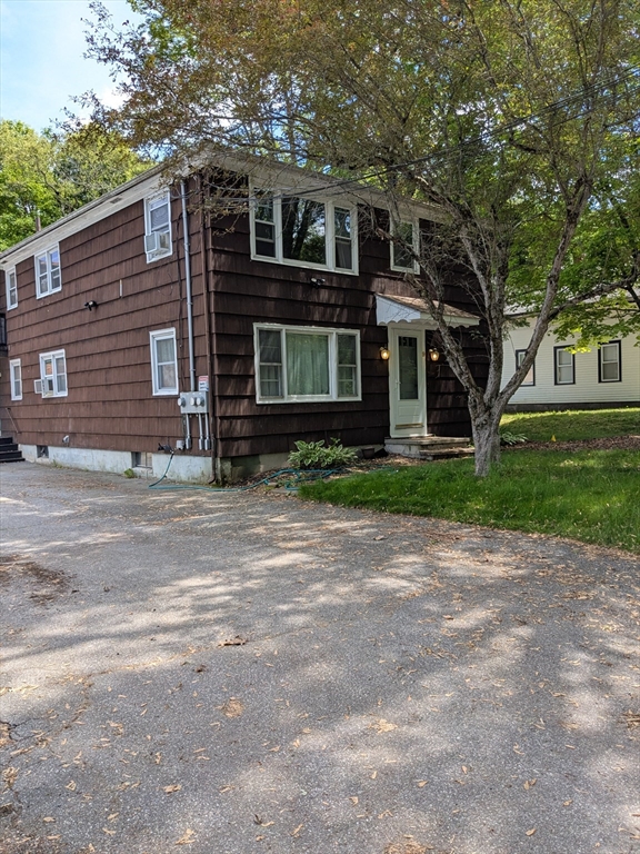9 New Boston Rd, Dudley, Massachusetts, 6 Bedrooms Bedrooms, 12 Rooms Rooms,2 BathroomsBathrooms,Residential Income,For Sale,New Boston Rd,73380678