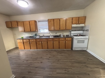 93 Jefferson St, Lynn, Massachusetts, 3 Bedrooms Bedrooms, 5 Rooms Rooms,1 BathroomBathrooms,Residential Lease,For Rent,Jefferson St,73426458