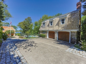 4390 Main, Barnstable, Massachusetts, 6 Bedrooms Bedrooms, 10 Rooms Rooms,4 BathroomsBathrooms,Residential,For Sale,Main,73426596