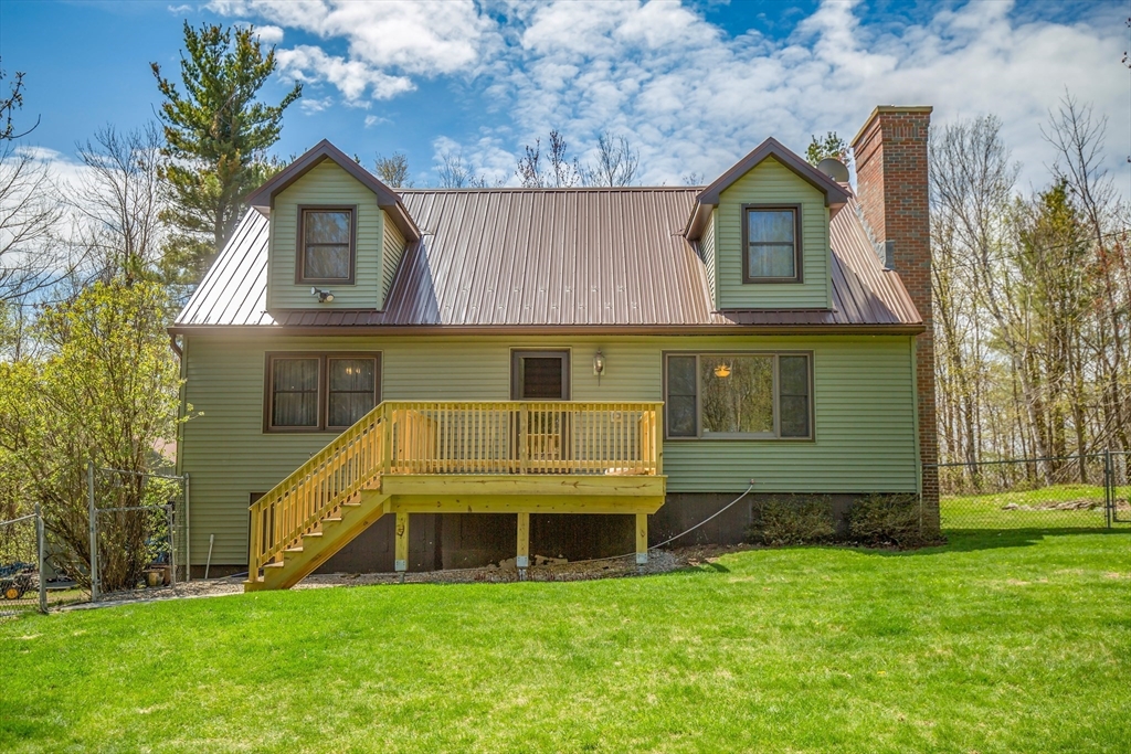 613 Skyline Trl, Chester, Massachusetts, 3 Bedrooms Bedrooms, 8 Rooms Rooms,2 BathroomsBathrooms,Residential,For Sale,Skyline Trl,73368778