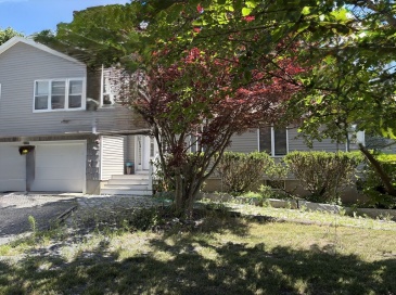 15 Crosby Street, Salem, Massachusetts, 4 Bedrooms Bedrooms, 10 Rooms Rooms,3.5 BathroomsBathrooms,Residential Lease,For Rent,Crosby Street,73407514