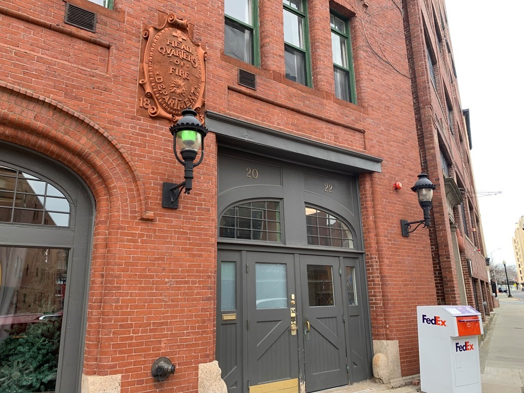 18-22 Essex St, Haverhill, Massachusetts, 2 Bedrooms Bedrooms, 4 Rooms Rooms,1 BathroomBathrooms,Residential Lease,For Rent,Essex St,73394685