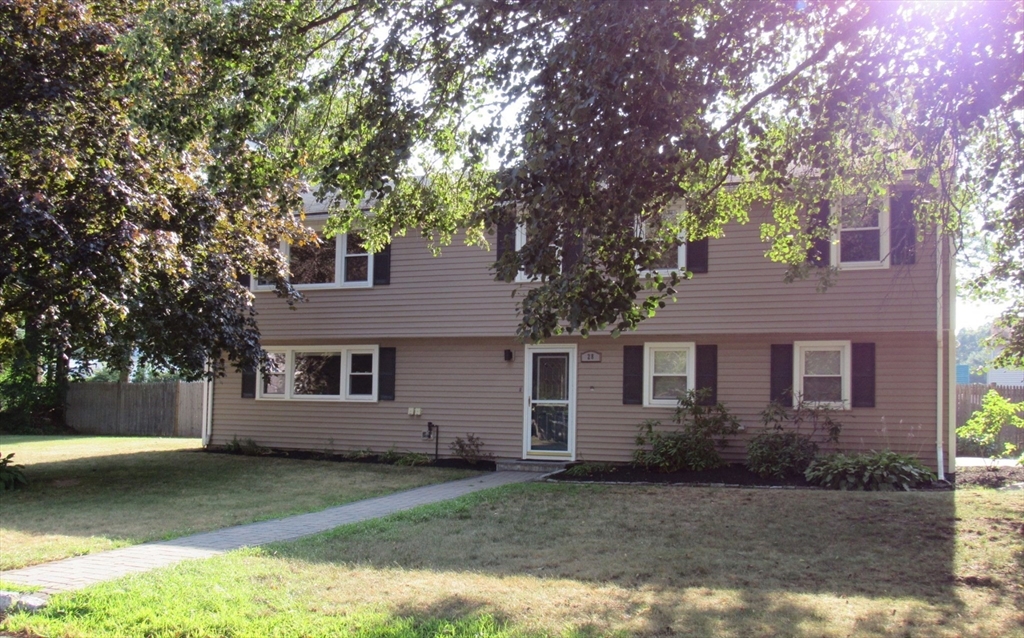 28 Knight Rd, Framingham, Massachusetts, 4 Bedrooms Bedrooms, 8 Rooms Rooms,2.5 BathroomsBathrooms,Residential Lease,For Rent,Knight Rd,73409184