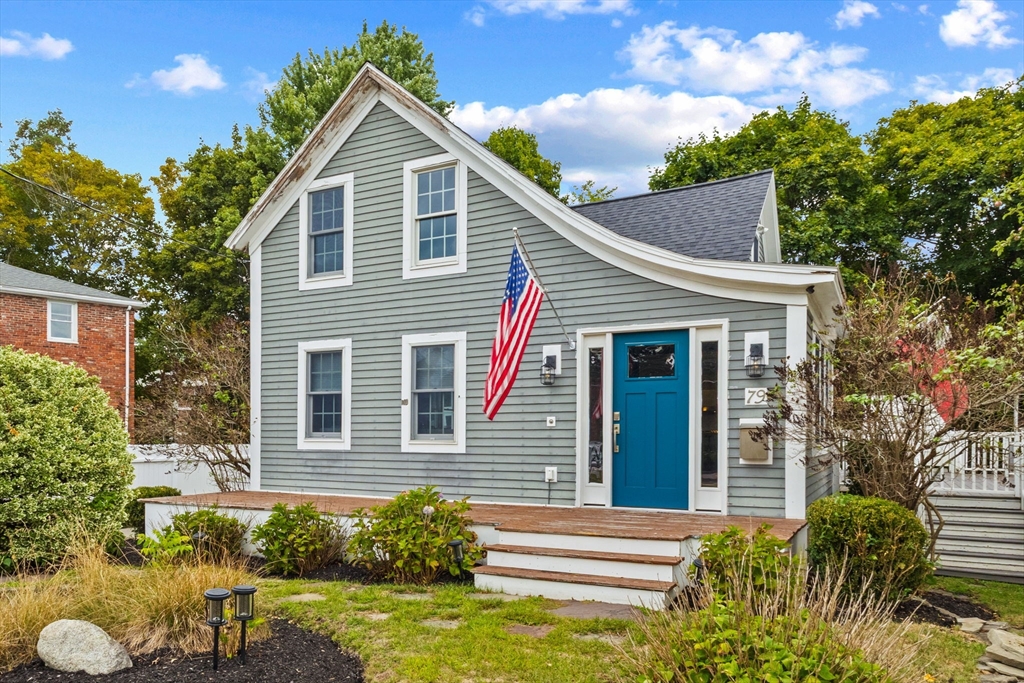 79 Hobart, Danvers, Massachusetts, 2 Bedrooms Bedrooms, 5 Rooms Rooms,1.5 BathroomsBathrooms,Residential Lease,For Rent,Hobart,73424018