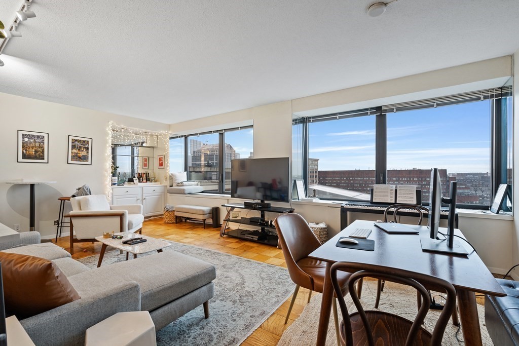 85 East India, Boston, Massachusetts, 1 Bedroom Bedrooms, 2 Rooms Rooms,1 BathroomBathrooms,Residential Lease,For Rent,East India,73427026