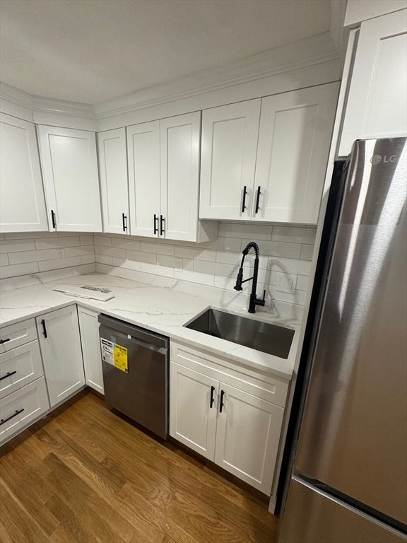 197 Kent St, Brookline, Massachusetts, 1 Bedroom Bedrooms, 3 Rooms Rooms,1 BathroomBathrooms,Residential Lease,For Rent,Kent St,73407001