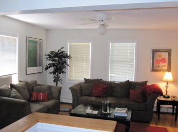 105 Oakland St, Boston, Massachusetts, 4 Bedrooms Bedrooms, 7 Rooms Rooms,2 BathroomsBathrooms,Residential Lease,For Rent,Oakland St,73401580