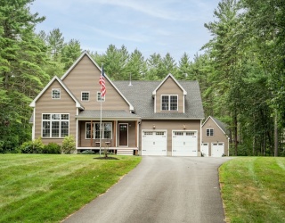 33 Massapoag Way, Dunstable, Massachusetts, 4 Bedrooms Bedrooms, 8 Rooms Rooms,2.5 BathroomsBathrooms,Residential,For Sale,Massapoag Way,73405800