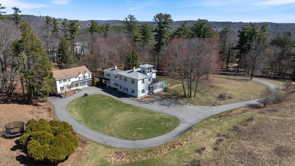 15 Estes, Amesbury, Massachusetts, 8 Bedrooms Bedrooms, 18 Rooms Rooms,5 BathroomsBathrooms,Residential Income,For Sale,Estes,73358557