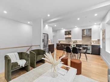 65 Pleasant Street, Brookline, Massachusetts, 3 Bedrooms Bedrooms, 6 Rooms Rooms,3.5 BathroomsBathrooms,Residential Lease,For Rent,Pleasant Street,73377784