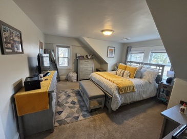 407 Front St, Weymouth, Massachusetts, 1 Bedroom Bedrooms, 3 Rooms Rooms,1 BathroomBathrooms,Residential Lease,For Rent,Front St,73415499