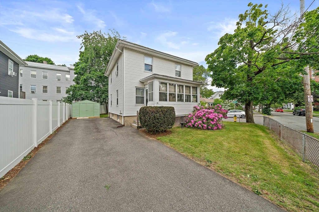 78/80 Curtis Ave, Quincy, Massachusetts, 4 Bedrooms Bedrooms, 8 Rooms Rooms,2 BathroomsBathrooms,Residential Income,For Sale,Curtis Ave,73392978