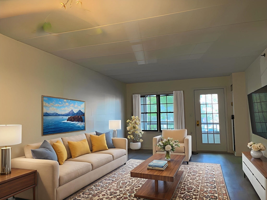 324 Washington St, Wellesley, Massachusetts, 2 Bedrooms Bedrooms, 3 Rooms Rooms,2 BathroomsBathrooms,Residential Lease,For Rent,Washington St,73427513