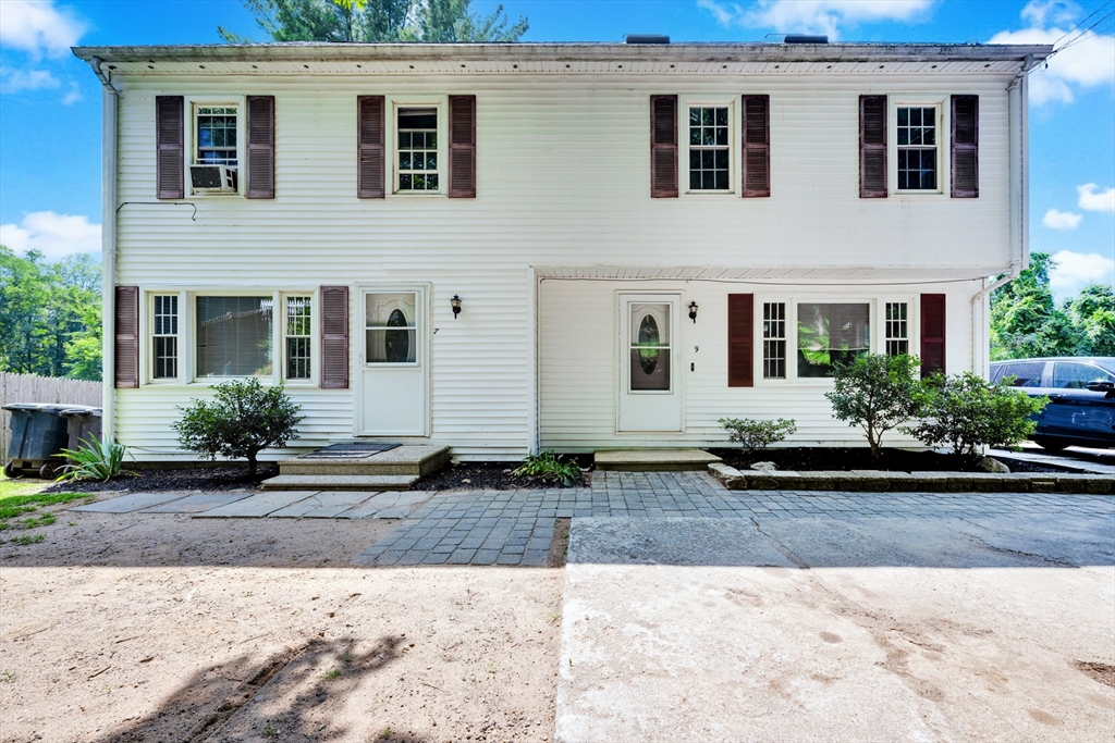 7-9 Old South Rd, Southbridge, Massachusetts, 6 Bedrooms Bedrooms, 8 Rooms Rooms,4 BathroomsBathrooms,Residential Income,For Sale,Old South Rd,73408843