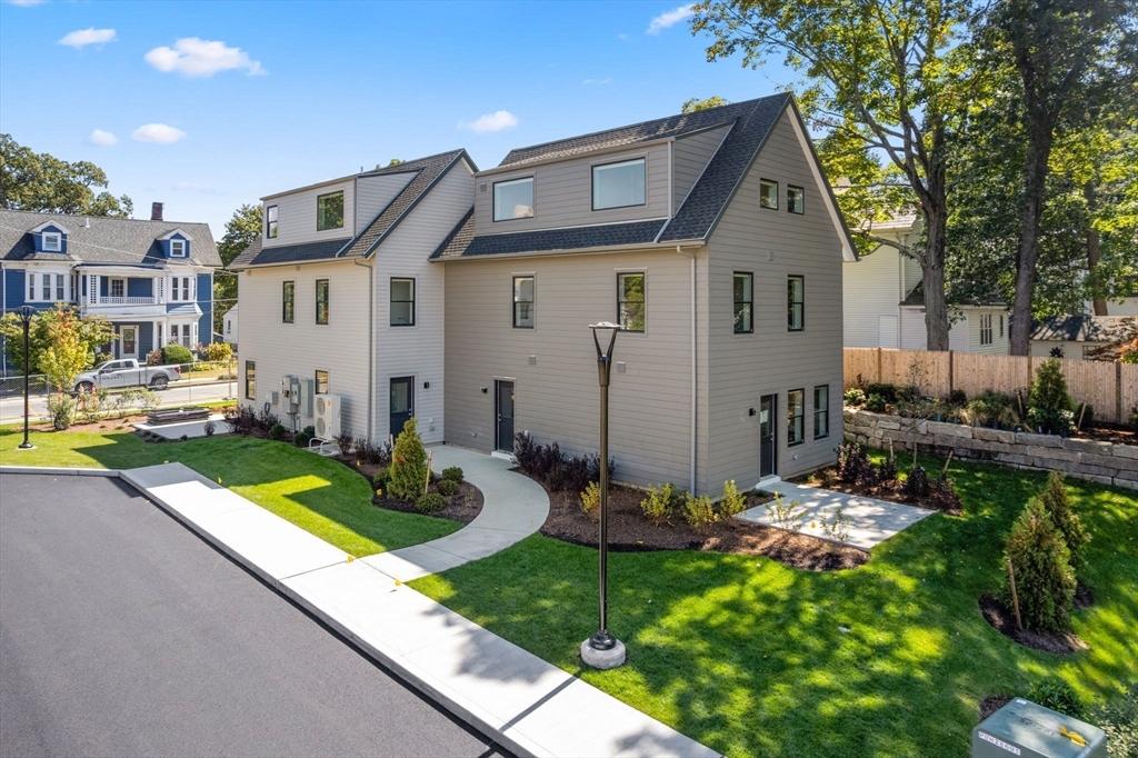 3B Wilson St, Natick, Massachusetts, 4 Bedrooms Bedrooms, 8 Rooms Rooms,3.5 BathroomsBathrooms,Residential,For Sale,Wilson St,73428228