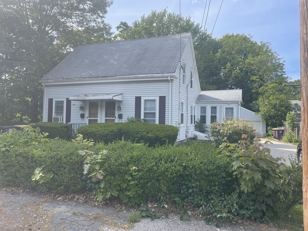 68 Richmond St, Weymouth, Massachusetts, 2 Bedrooms Bedrooms, 4 Rooms Rooms,1 BathroomBathrooms,Residential Lease,For Rent,Richmond St,73427910