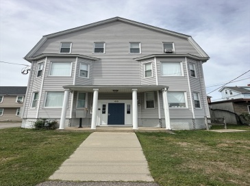 46-48 East, North Attleboro, Massachusetts, 2 Bedrooms Bedrooms, 5 Rooms Rooms,1 BathroomBathrooms,Residential Lease,For Rent,East,73428660