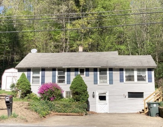 1202 Wachusett St, Holden, Massachusetts, 2 Bedrooms Bedrooms, 7 Rooms Rooms,1 BathroomBathrooms,Residential,For Sale,Wachusett St,73334055