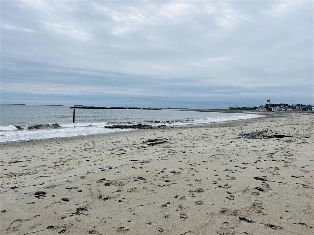 19 Beach Road, Winthrop, Massachusetts, 3 Bedrooms Bedrooms, 5 Rooms Rooms,1 BathroomBathrooms,Residential Lease,For Rent,Beach Road,73428948