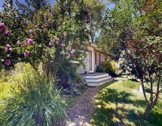 31 Mason St, Williamstown, Massachusetts, 3 Bedrooms Bedrooms, 8 Rooms Rooms,2 BathroomsBathrooms,Residential,For Sale,Mason St,73410117