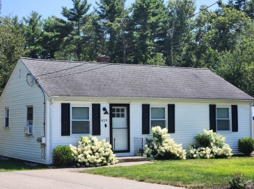 429 Forest St, Rockland, Massachusetts, 3 Bedrooms Bedrooms, 5 Rooms Rooms,1 BathroomBathrooms,Residential Lease,For Rent,Forest St,73413390