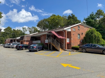 567 Smithfield Rd, North Providence, Rhode Island, 2 Bedrooms Bedrooms, 4 Rooms Rooms,2 BathroomsBathrooms,Residential,For Sale,Smithfield Rd,73427887