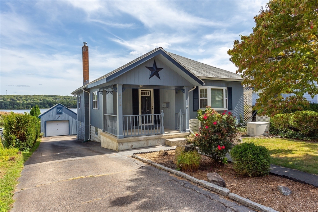 2714 Riverside Ave, Somerset, Massachusetts, 3 Bedrooms Bedrooms, 7 Rooms Rooms,1.5 BathroomsBathrooms,Residential,For Sale,Riverside Ave,73429465