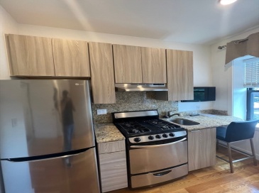 21 Fifth St, Chelsea, Massachusetts, 2 Rooms Rooms,1 BathroomBathrooms,Residential Lease,For Rent,Fifth St,73429816
