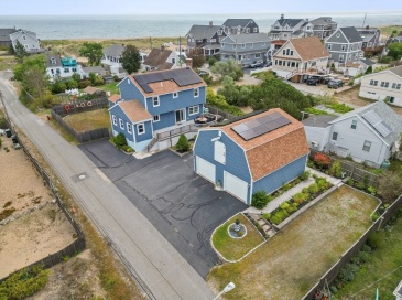 12 53rd St, Newburyport, Massachusetts, 3 Bedrooms Bedrooms, 6 Rooms Rooms,2 BathroomsBathrooms,Residential,For Sale,53rd St,73429837